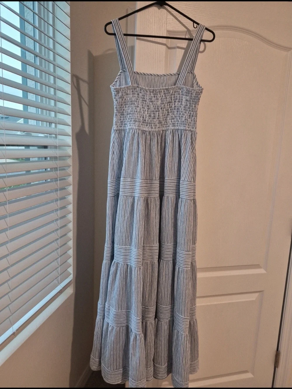 Cupshe Blue & White Vertical Striped Tiered Square Neck Maxi Dress Size M - Picture 2 of 7